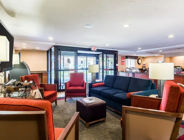 Comfort Inn at Joint Base Andrews hotel detail image 3