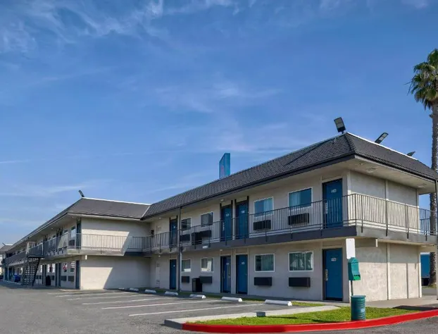 Motel 6 Anaheim, CA - Fullerton East hotel detail image 4