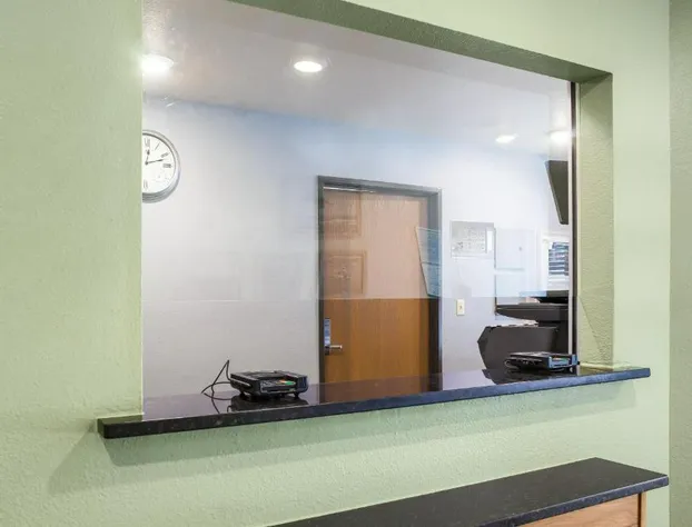 WoodSpring Suites Conroe hotel detail image 4