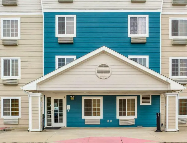 WoodSpring Suites Conroe hotel detail image 3