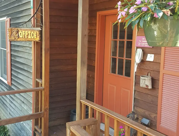 Timber Inn Motel hotel detail image 2