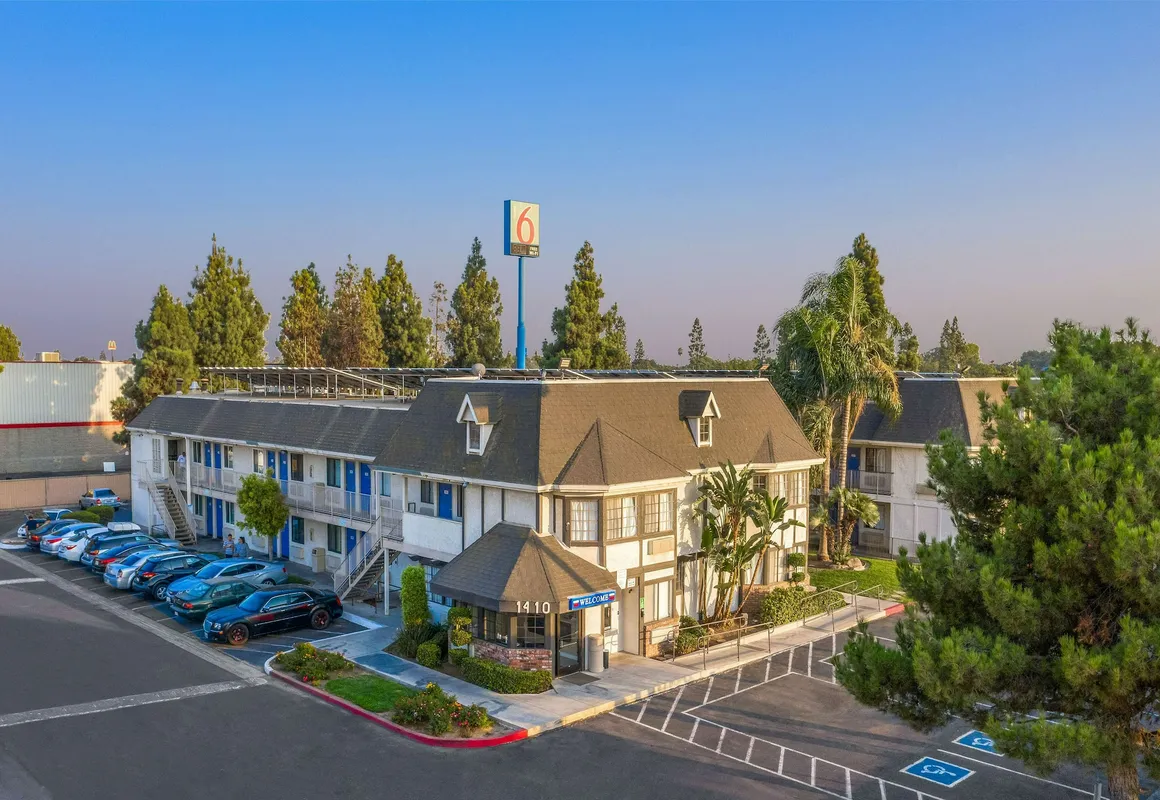 Motel 6 Merced, CA - North hotel hero