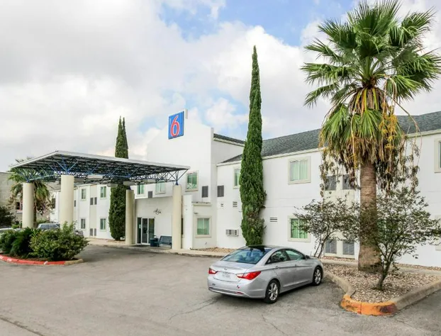 Motel 6 New Braunfels, TX hotel detail image 2