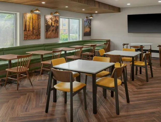 Fairfield Inn & Suites by Marriott Detroit Farmington Hills hotel detail image 2