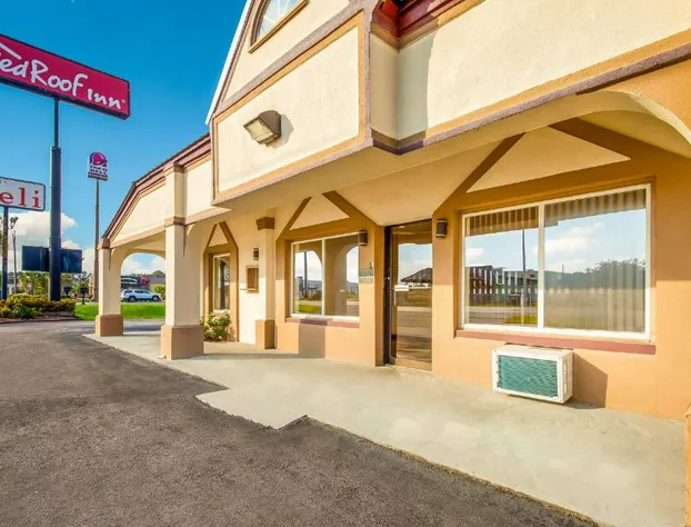 Red Roof Inn Santee hotel detail image 1