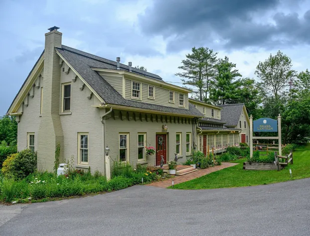 Brass Lantern Inn hotel detail image 3
