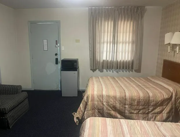 Traveler's Motel hotel detail image 2