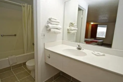 Motel 6 Kalamazoo hotel detail image 2