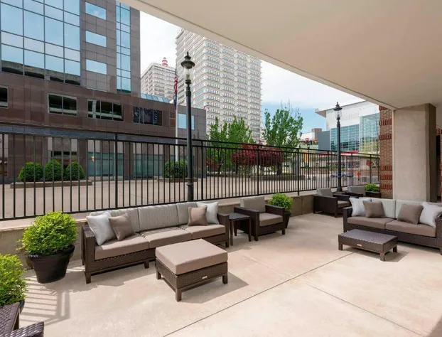 Courtyard Louisville Downtown hotel detail image 4