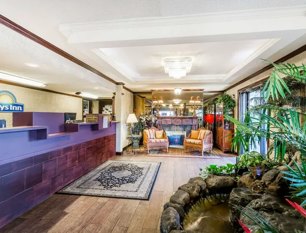 Days Inn by Wyndham Destin hotel detail image 2