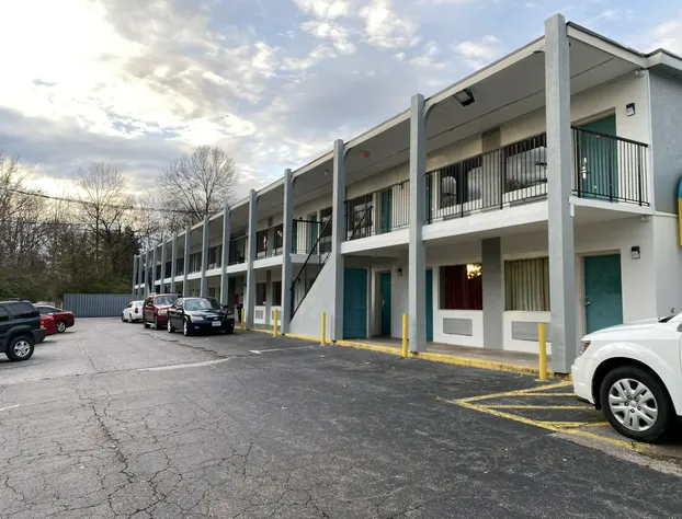 Red Carpet Inn & Suites hotel detail image 1