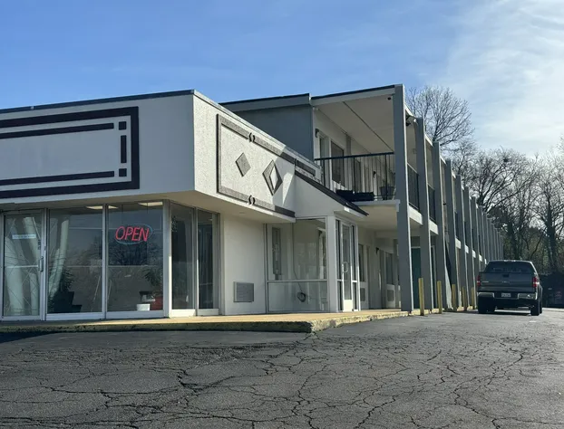 Red Carpet Inn & Suites hotel detail image 4