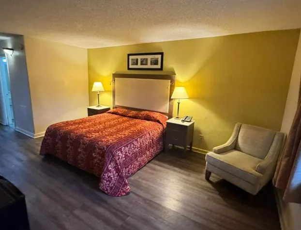 Country Host Inn hotel detail image 2