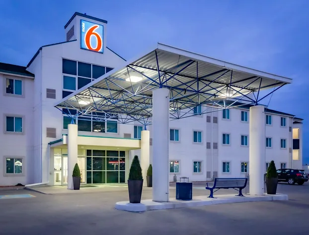 Motel 6 Saskatoon, SK hotel detail image 4