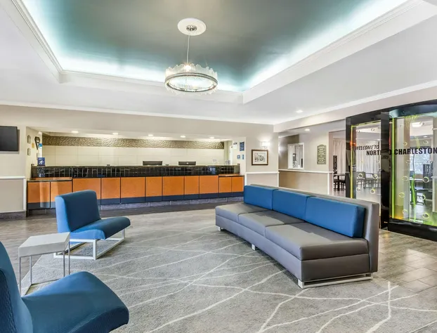 Comfort Inn & Suites North Charleston - Northwoods hotel detail image 2