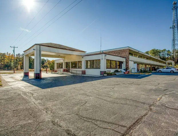 Travelers Inn By OYO, Templeton VA hotel detail image 1
