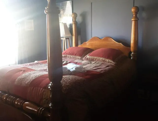 Ubon Thai Victorian Inn & Restaurant hotel detail image 4