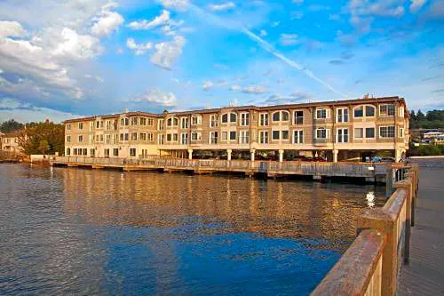 Silver Cloud Inn - Mukilteo Waterfront hotel hero