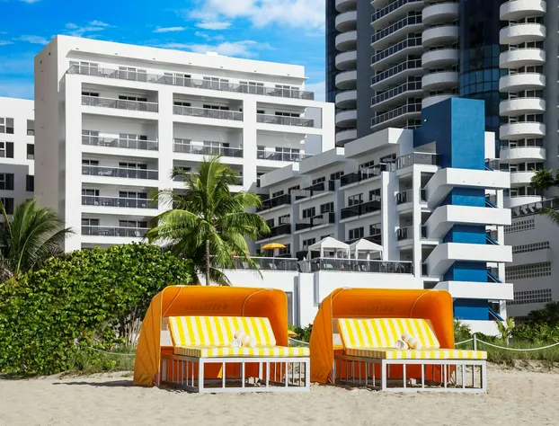 Hilton Cabana Miami Beach Resort hotel detail image 2