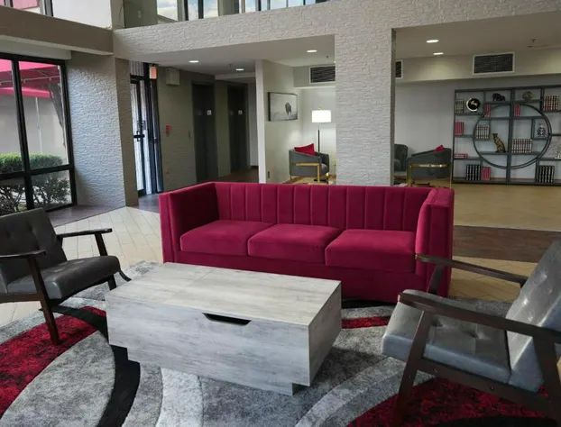 Ramada by Wyndham Tulsa Broken Arrow hotel detail image 1