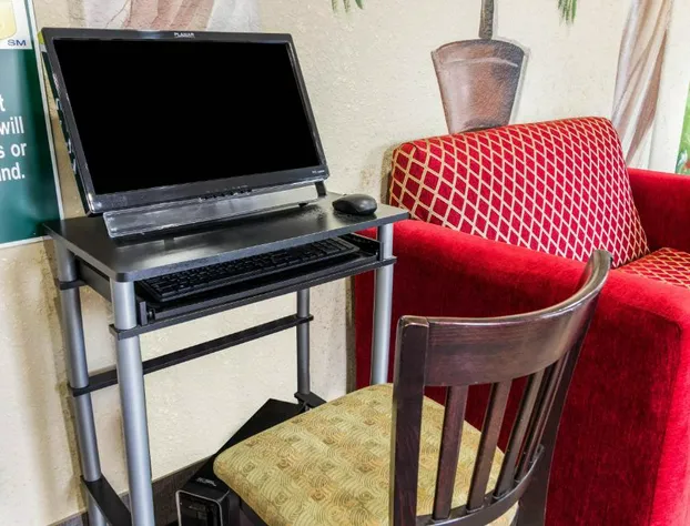 Scottish Inn and Suites Extended Stay Baytown hotel detail image 3