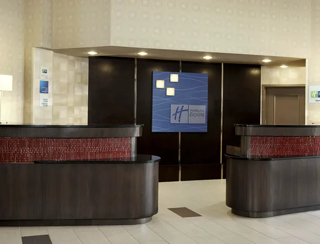 Holiday Inn Express Hotel Naples Downtown - 5th Avenue hotel detail image 2