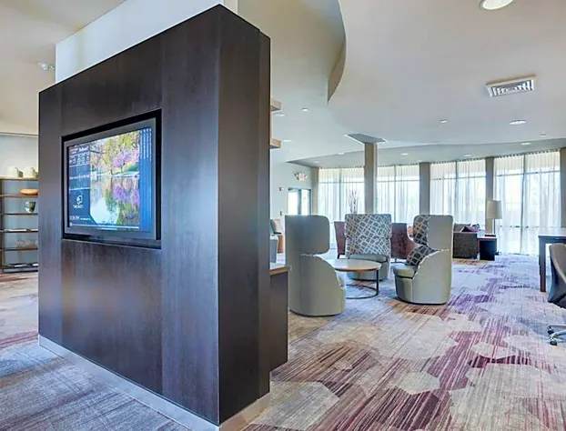 Courtyard by Marriott Providence Warwick hotel detail image 3