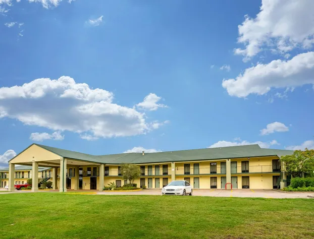 Quality Inn & Conference Center hotel detail image 1