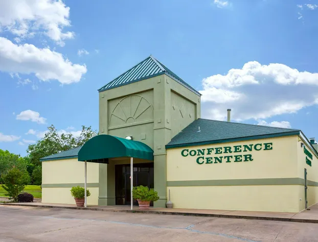 Quality Inn & Conference Center hotel detail image 2