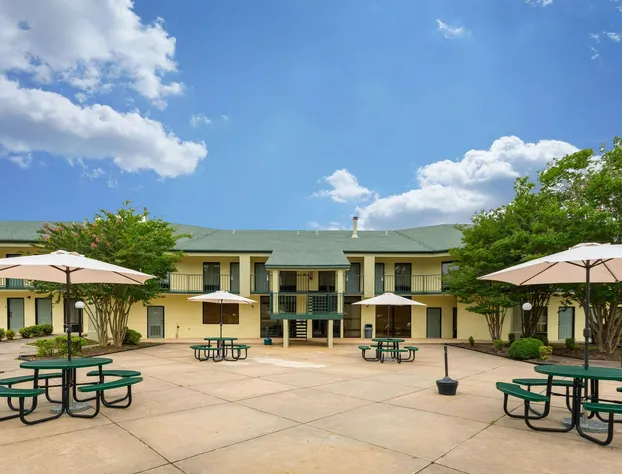 Quality Inn & Conference Center hotel detail image 3