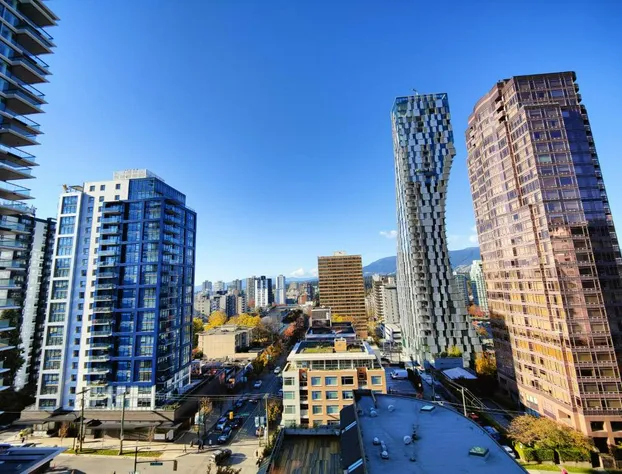 Divya Sutra Suites on Robson Downtown Vancouver hotel detail image 3