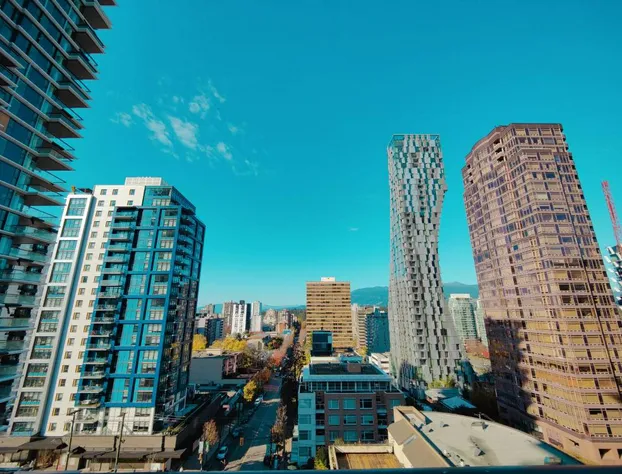 Divya Sutra Suites on Robson Downtown Vancouver hotel detail image 3