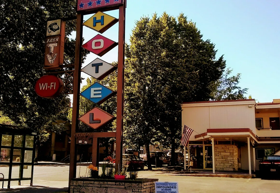 Olympia Inn hotel hero