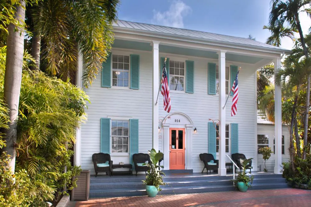 Westwinds Inn hotel hero