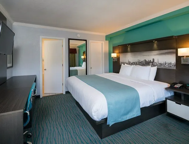 Symphony Inn hotel detail image 2