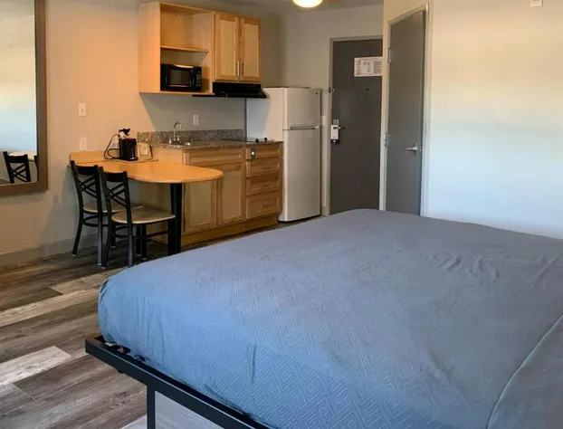 Suburban Studios near Panama City Beach hotel detail image 4