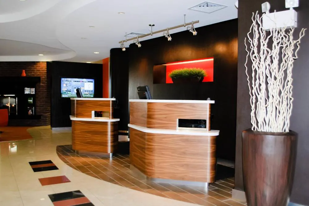 Courtyard by Marriott Salina hotel hero