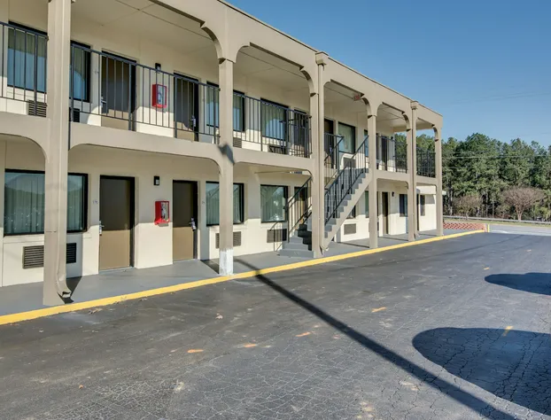 Quality Inn & Suites Athens University Area hotel detail image 3