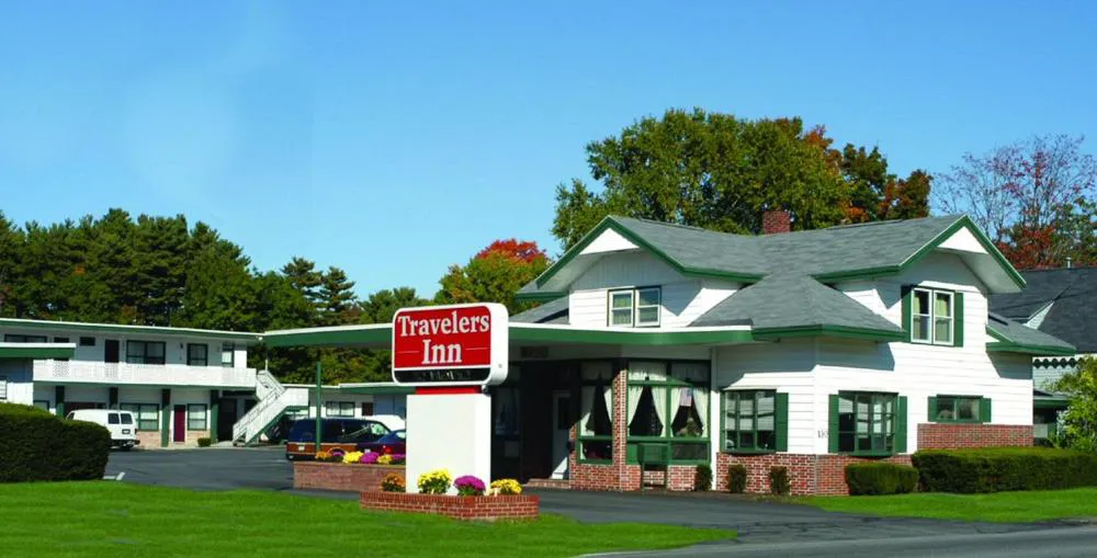 Travelers Inn hotel hero