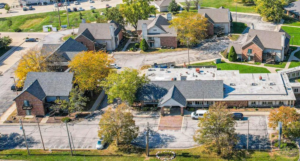 Eastlake Suites Hotel & Conference Center By OYO Urbana hotel hero