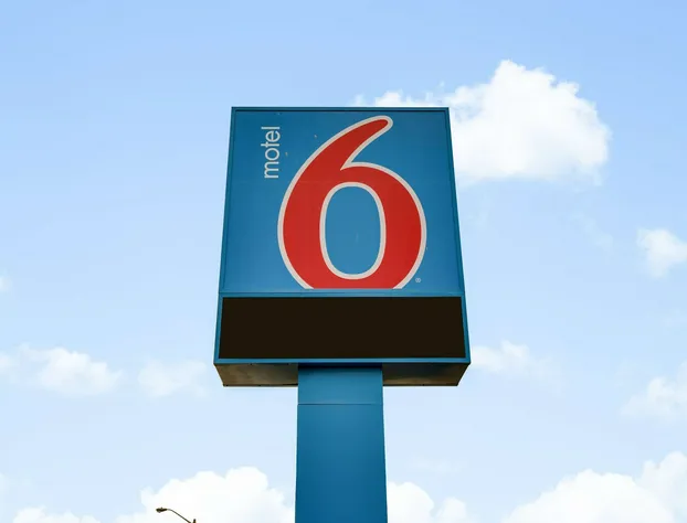 Motel 6 Brampton, ON - Toronto hotel detail image 2