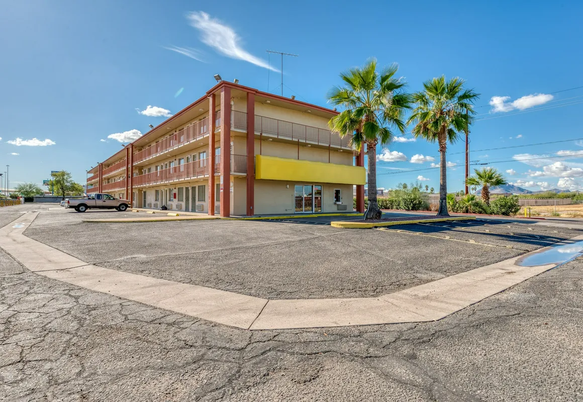 OYO Hotel Tucson Downtown hotel hero