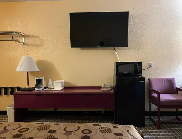 America's Stay Inn Stewartville hotel detail image 4