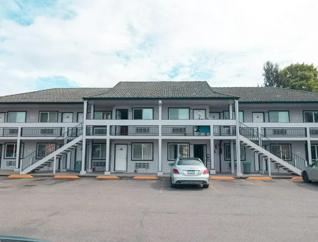 Sumner Motor Inn hotel detail image 4