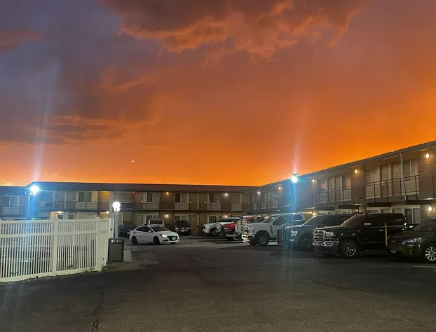 Brush Inn hotel detail image 1