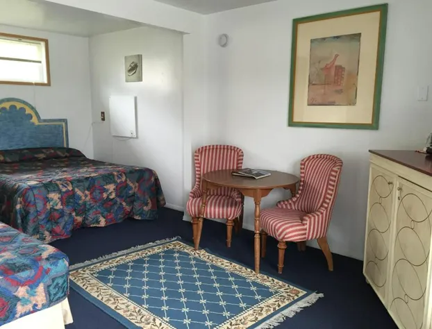 Ocean Avenue Inn hotel detail image 2