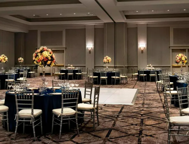 Philadelphia Airport Marriott hotel detail image 4