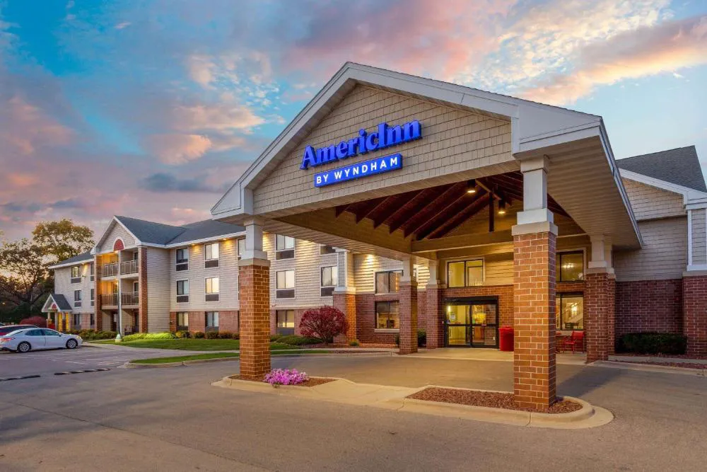 AmericInn by Wyndham Madison South hotel hero