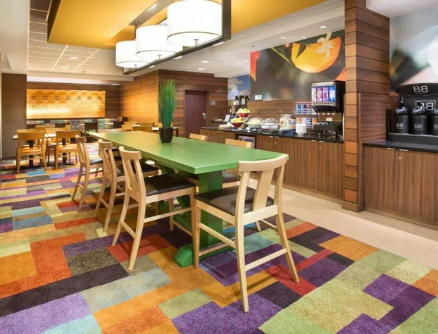 Fairfield Inn & Suites by Marriott Boston Milford hotel detail image 3