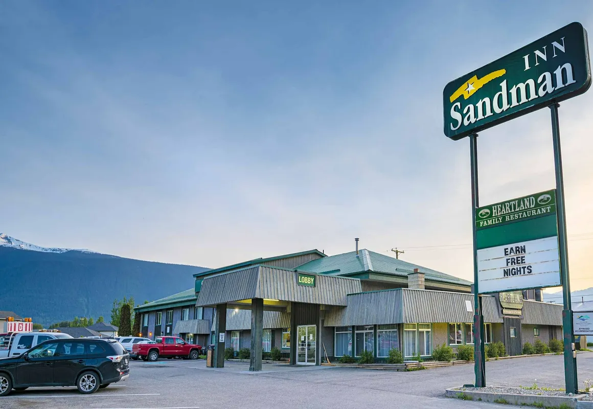 Sandman Inn McBride hotel hero
